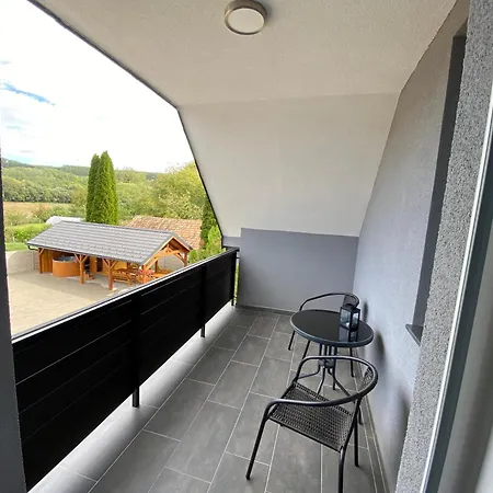 Apartment Park Vendeghaz *