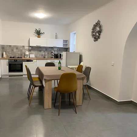 Park Vendeghaz Bakonyszentkiraly